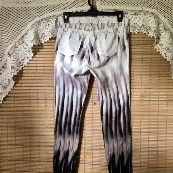 J Brand super-skinny indigo/white jeans - Picture 8 of 16